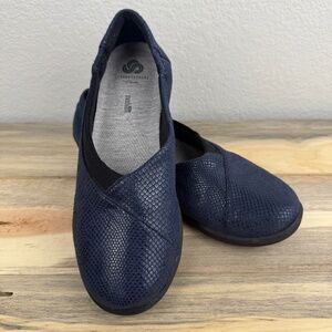 Cloudsteppers by Clarks Navy Blue Textured Slip On Loafer Size 9